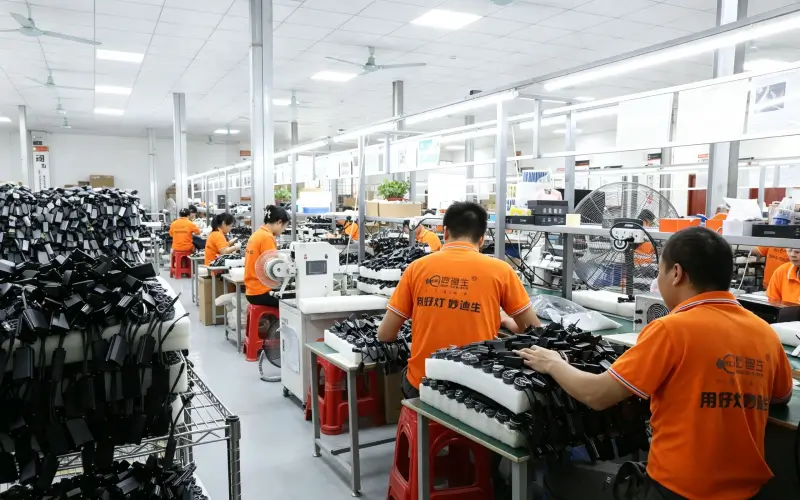 Lente de proyector Bi LED 10 AKE Factory production