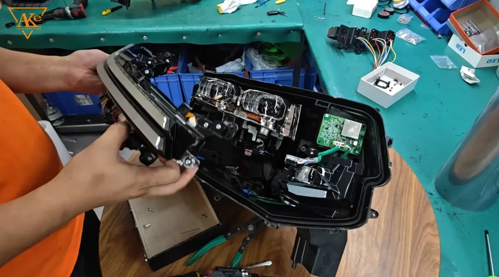Toyota Alphard LED Headlight Upgrade: AKE Matrix LED Retrofit Case Study 12 Step 5 Disassemble the original headlight components
