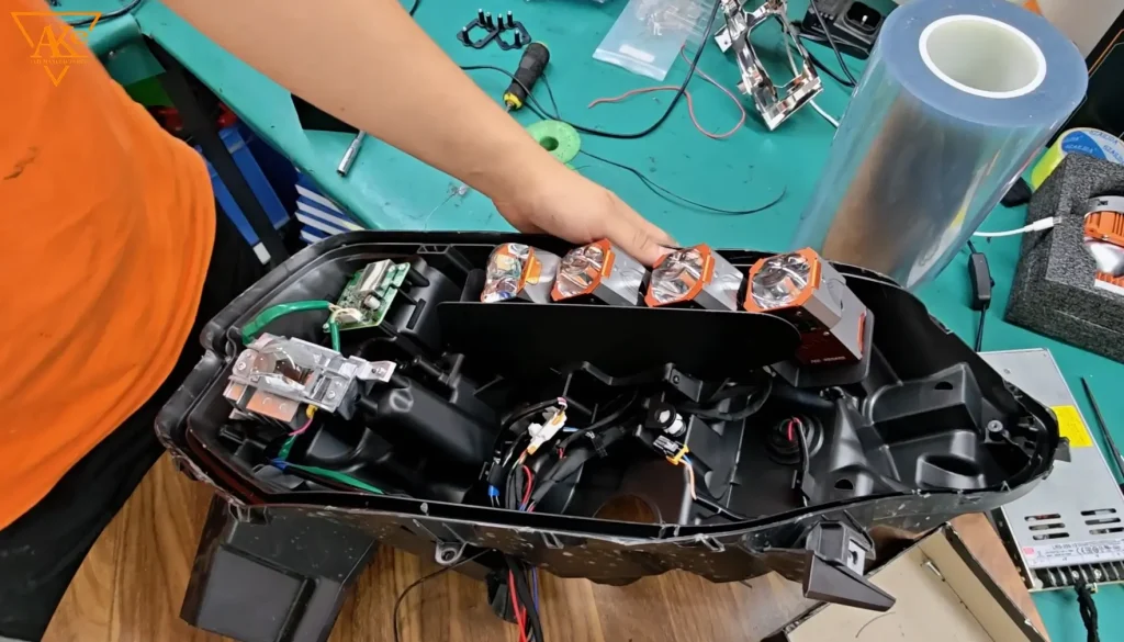 Toyota Alphard LED Headlight Upgrade: AKE Matrix LED Retrofit Case Study 16 Step 7 detailed assembly work